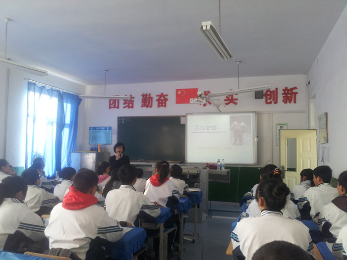 辽宁省科普报告进校园主题活动第二十一场在沈阳市一七四中学举行